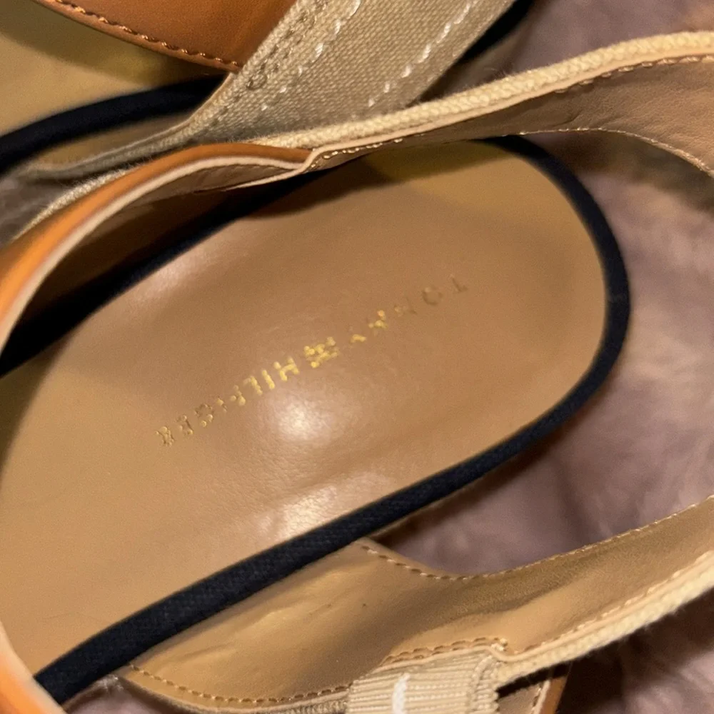 Tommy Hilfiger navy blue , Tan & Cream Wedge Sandals